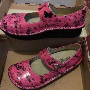 Cute alegria mary jane style , leather upper